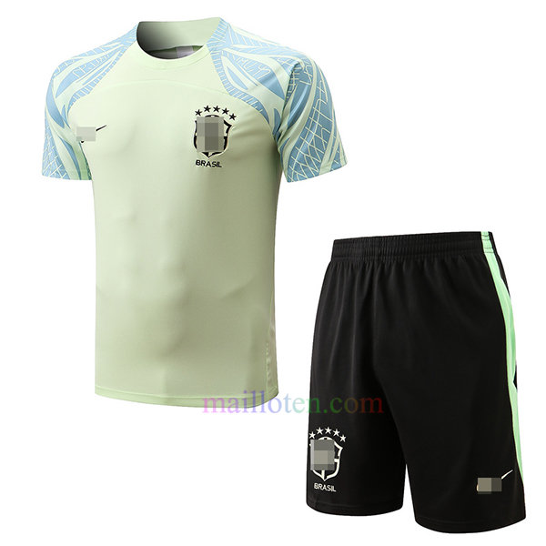 https://www.mailloten.com/wp-content/uploads/2022/08/Brazil-Training-Gear-202223-Green-1.jpg